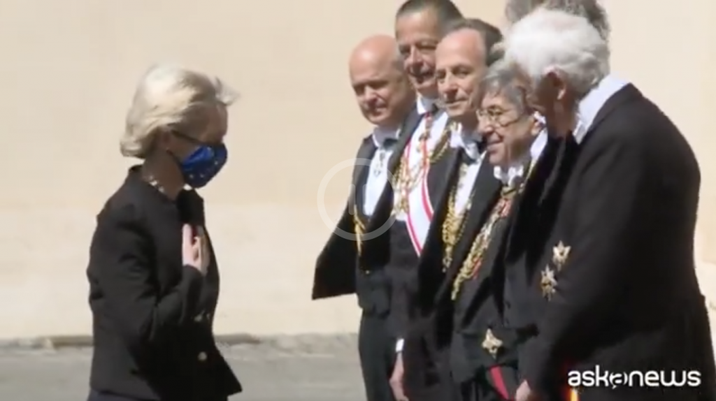 His Holiness Pope Francis receives in audience EU delegation