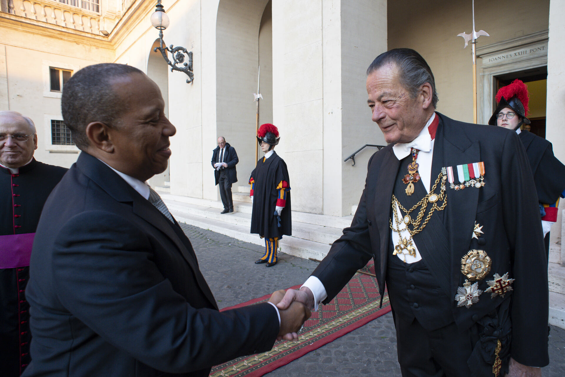 Audience of the Holy Father with the Prime Minister of São Tomé and Príncipe