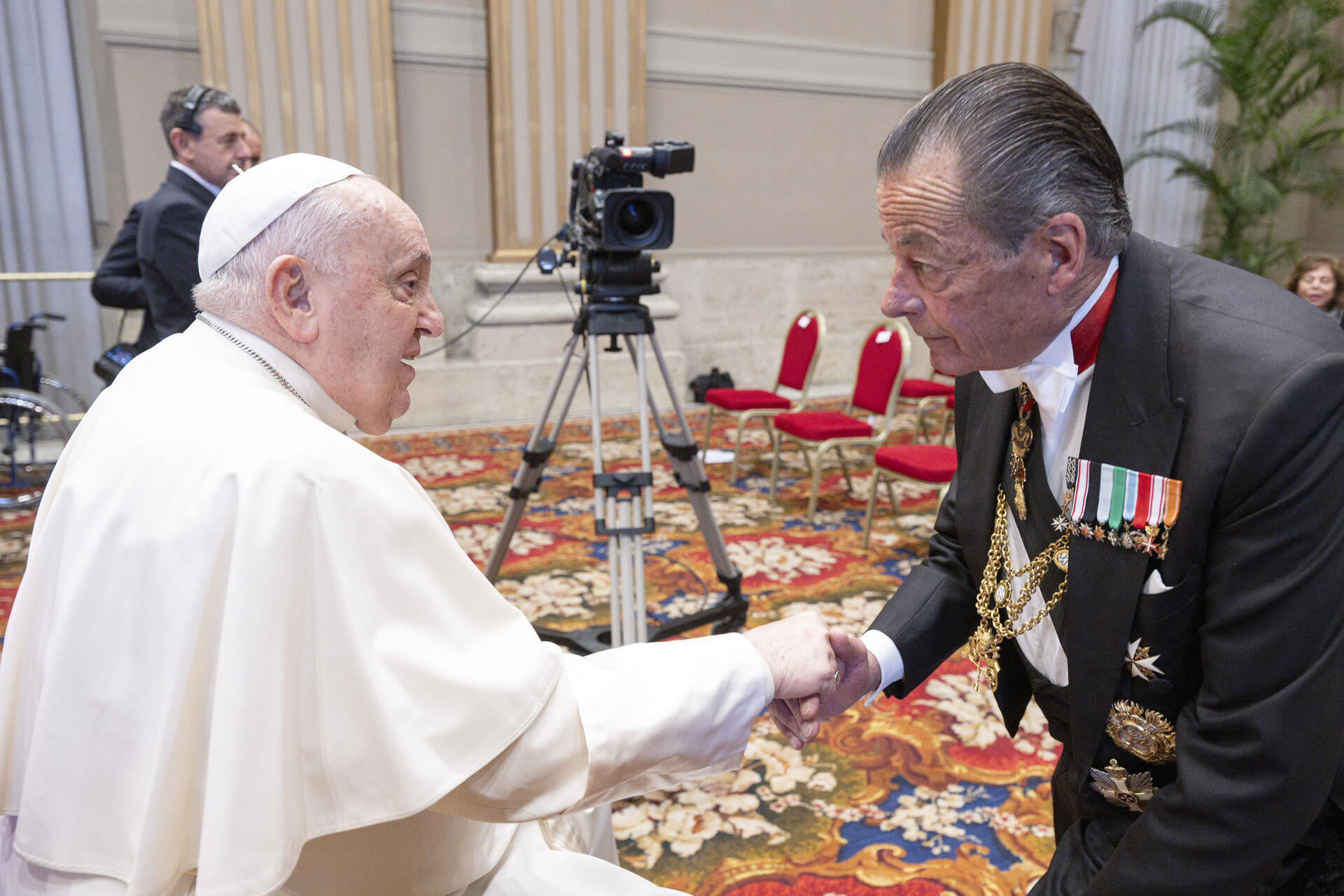 NEW YEAR GREETING 2025 OF THE HOLY FATHER TO THE DIPLOMATIC CORP