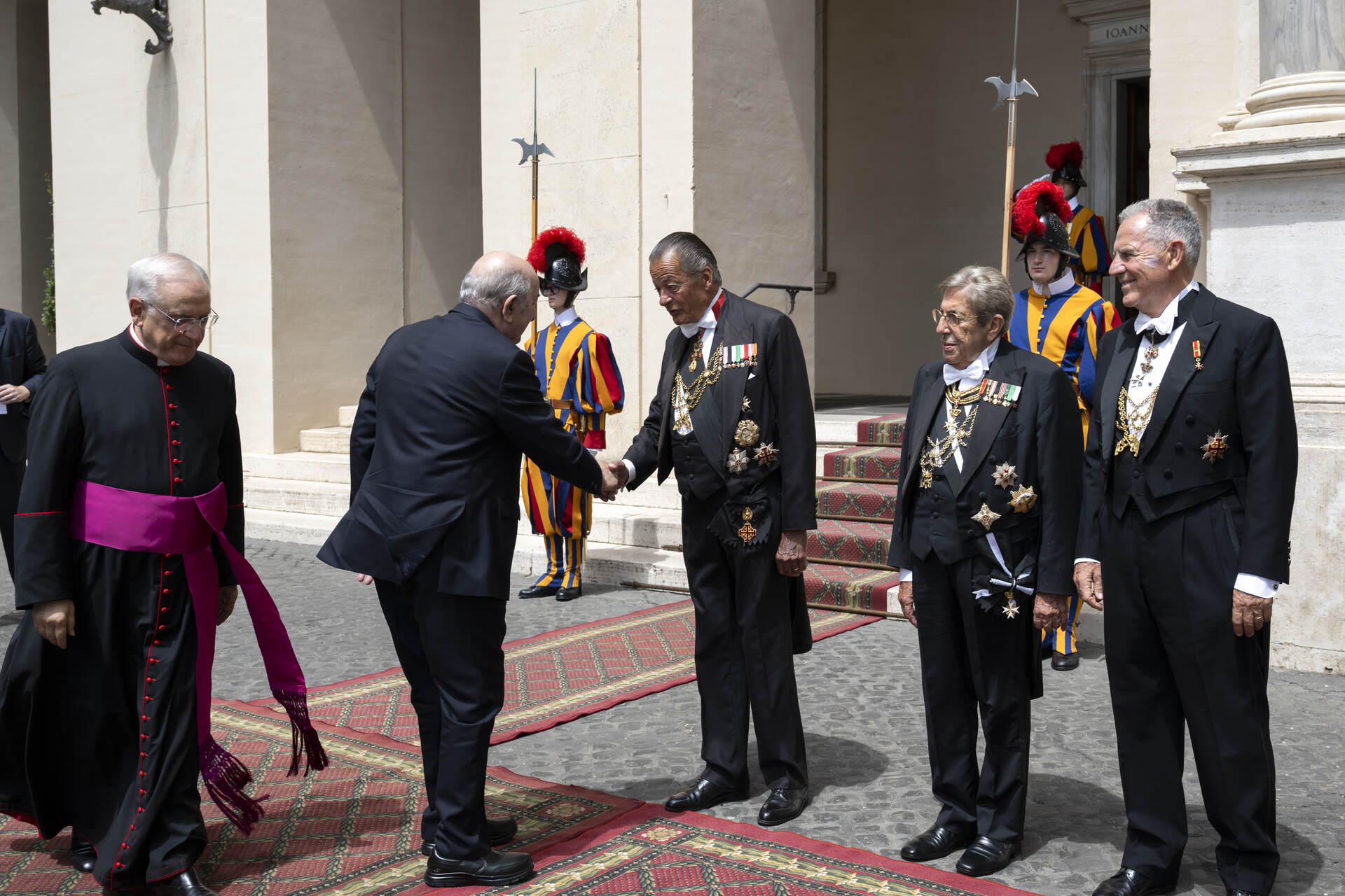 Audience of  the Holy Father to H.E. The President of Algeria
